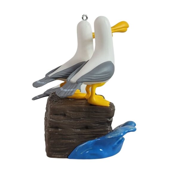 Hallmark Christmas Ornament Finding Nemo Mine! Mine! Mine! Magic 2018 WORKS - Picture 6 of 13